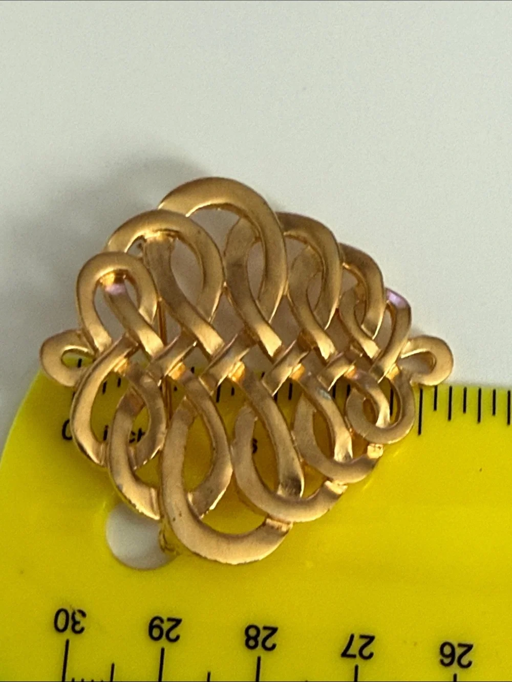 Vintage MMA signed Gold Tone Celtic Knot brooch pin